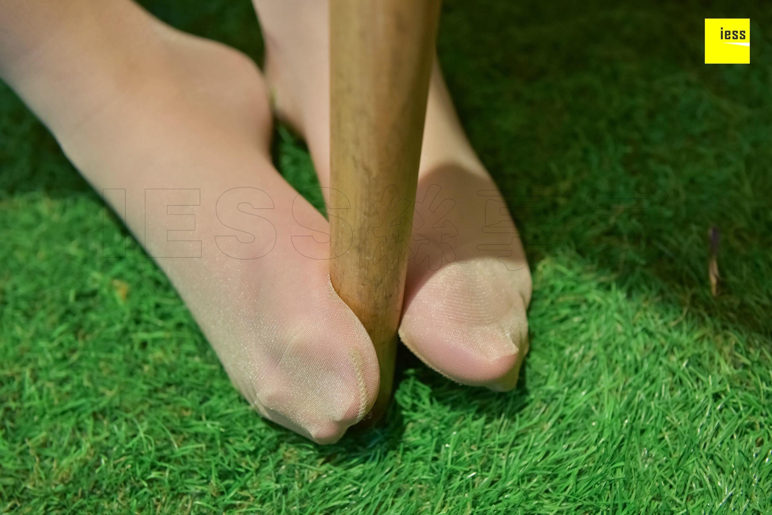 文欣《萌萌哒毛球肉丝》[异思趣向IESS] 丝享家171 写真集