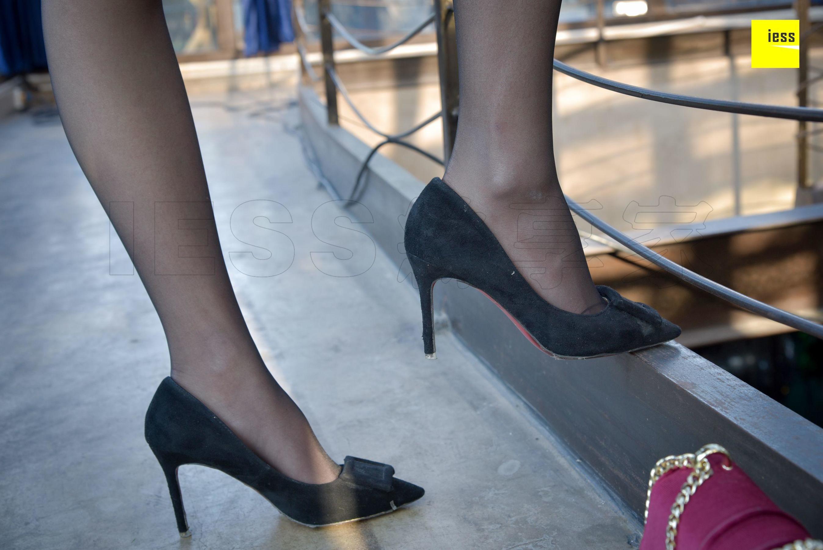 来来《连衣裙性感黑丝》[异思趣向IESS] 丝享家174 写真集