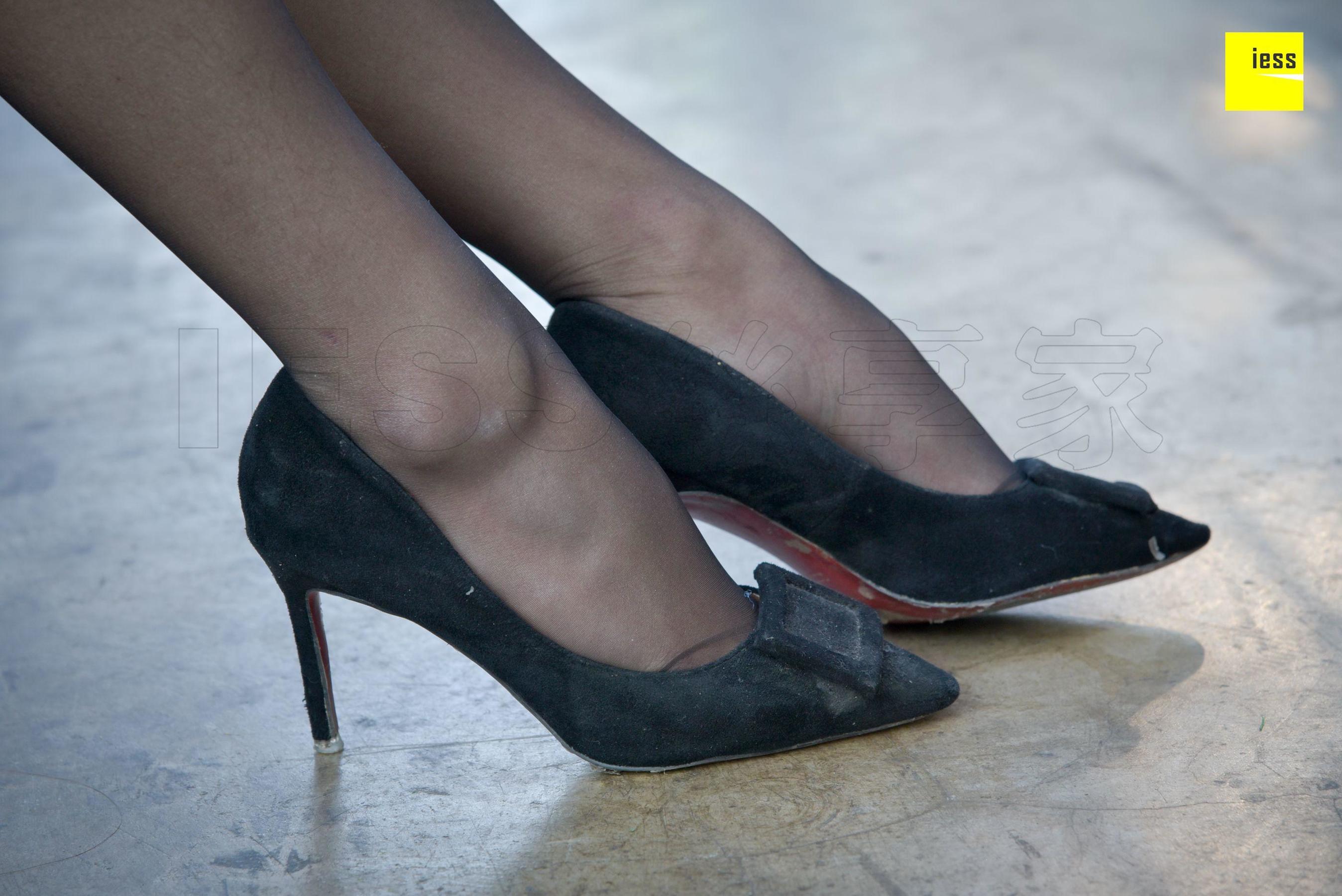 来来《连衣裙性感黑丝》[异思趣向IESS] 丝享家174 写真集