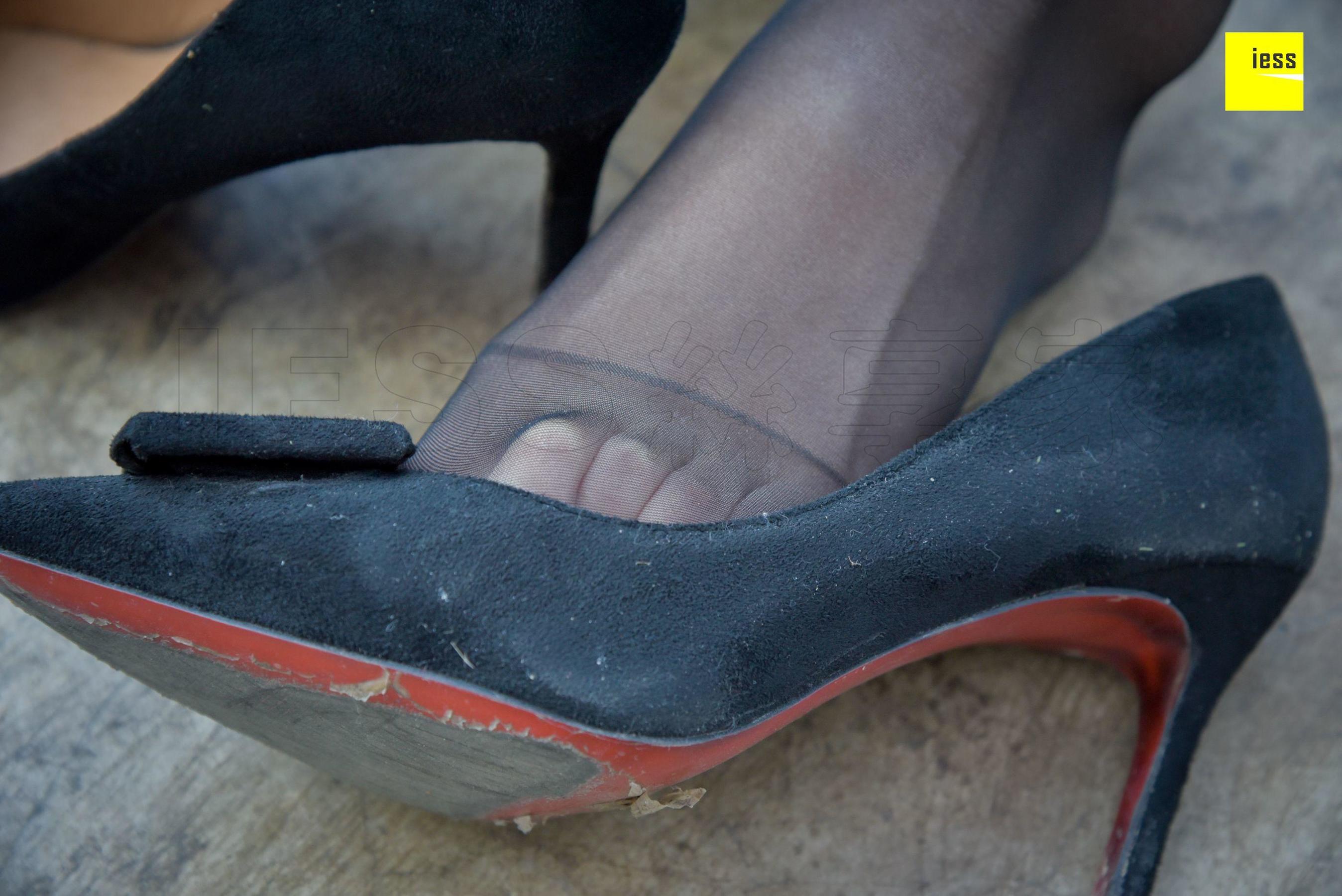 来来《连衣裙性感黑丝》[异思趣向IESS] 丝享家174 写真集