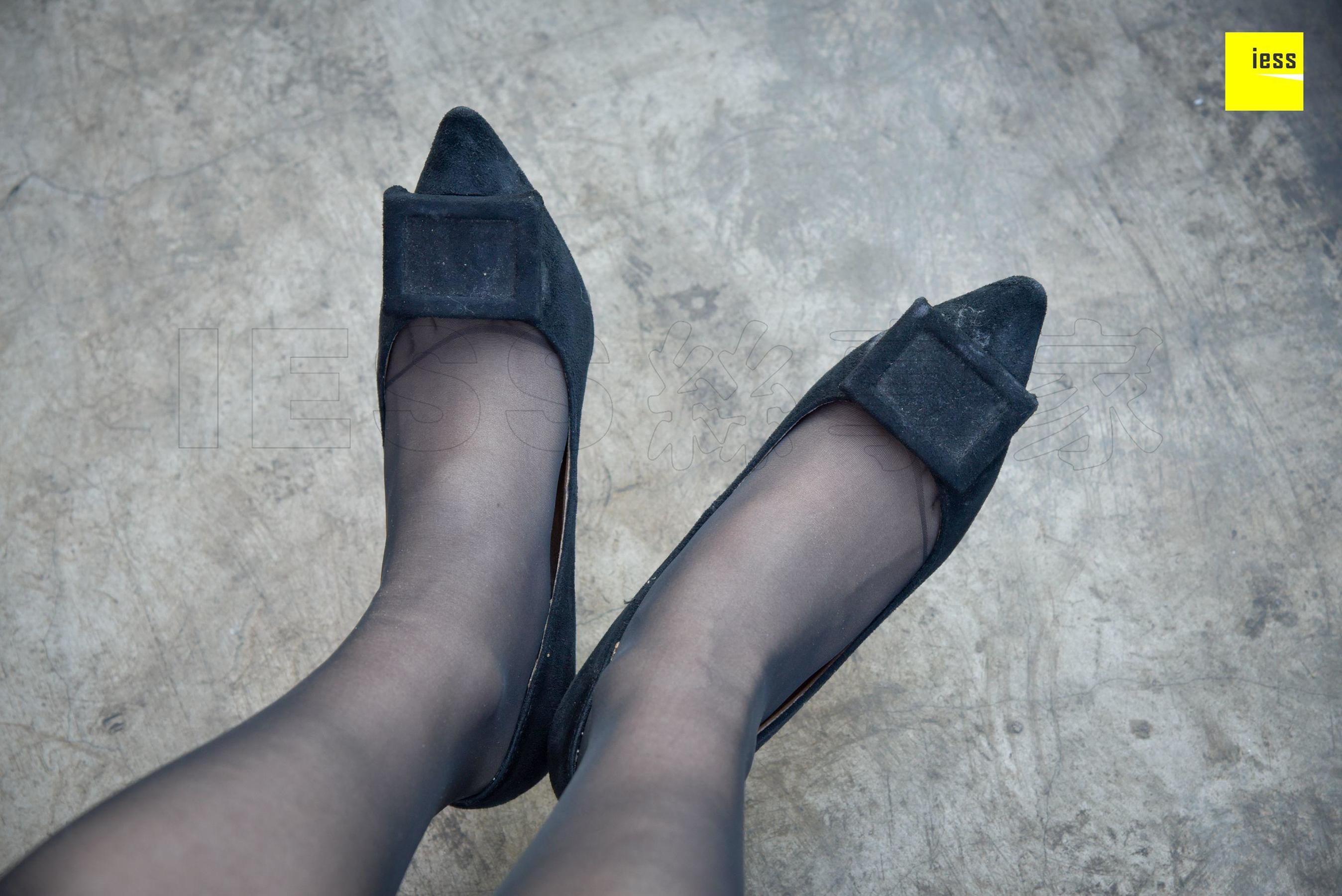 来来《连衣裙性感黑丝》[异思趣向IESS] 丝享家174 写真集