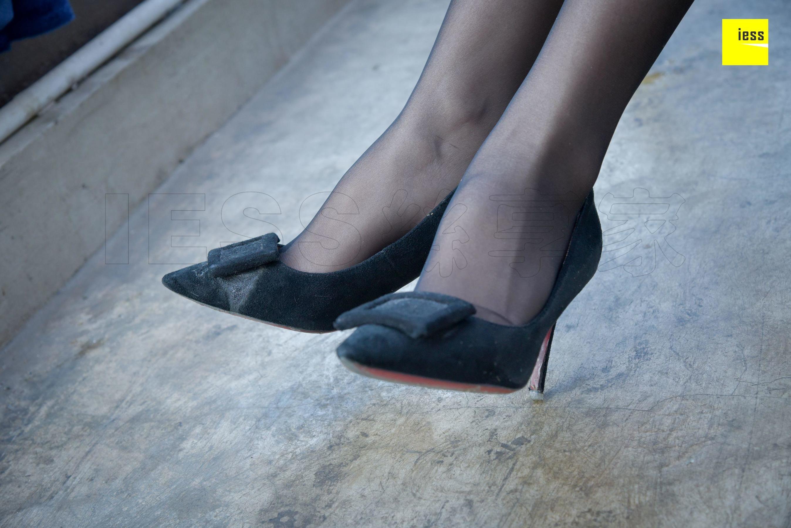 来来《连衣裙性感黑丝》[异思趣向IESS] 丝享家174 写真集