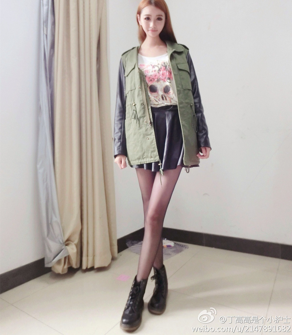 嫩模丁高高是个小护士性感自拍美图微博写真150P