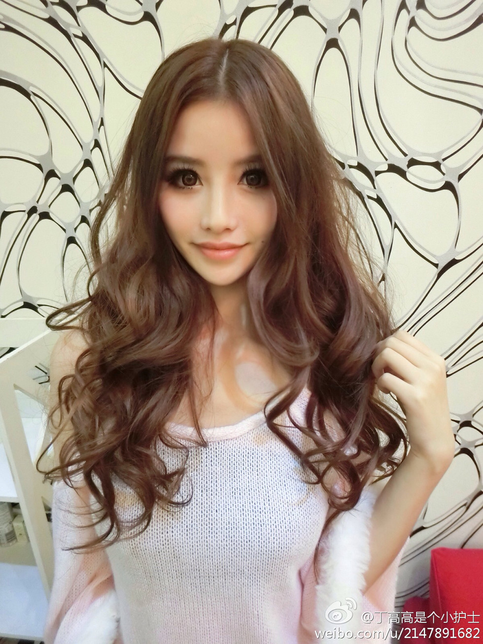 嫩模丁高高是个小护士性感自拍美图微博写真150P