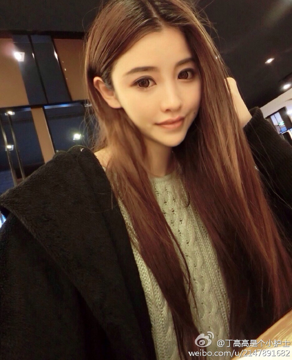 嫩模丁高高是个小护士性感自拍美图微博写真150P