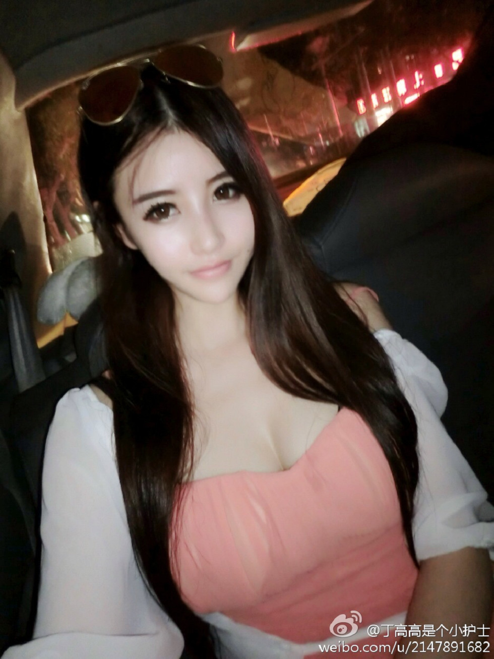 嫩模丁高高是个小护士性感自拍美图微博写真150P