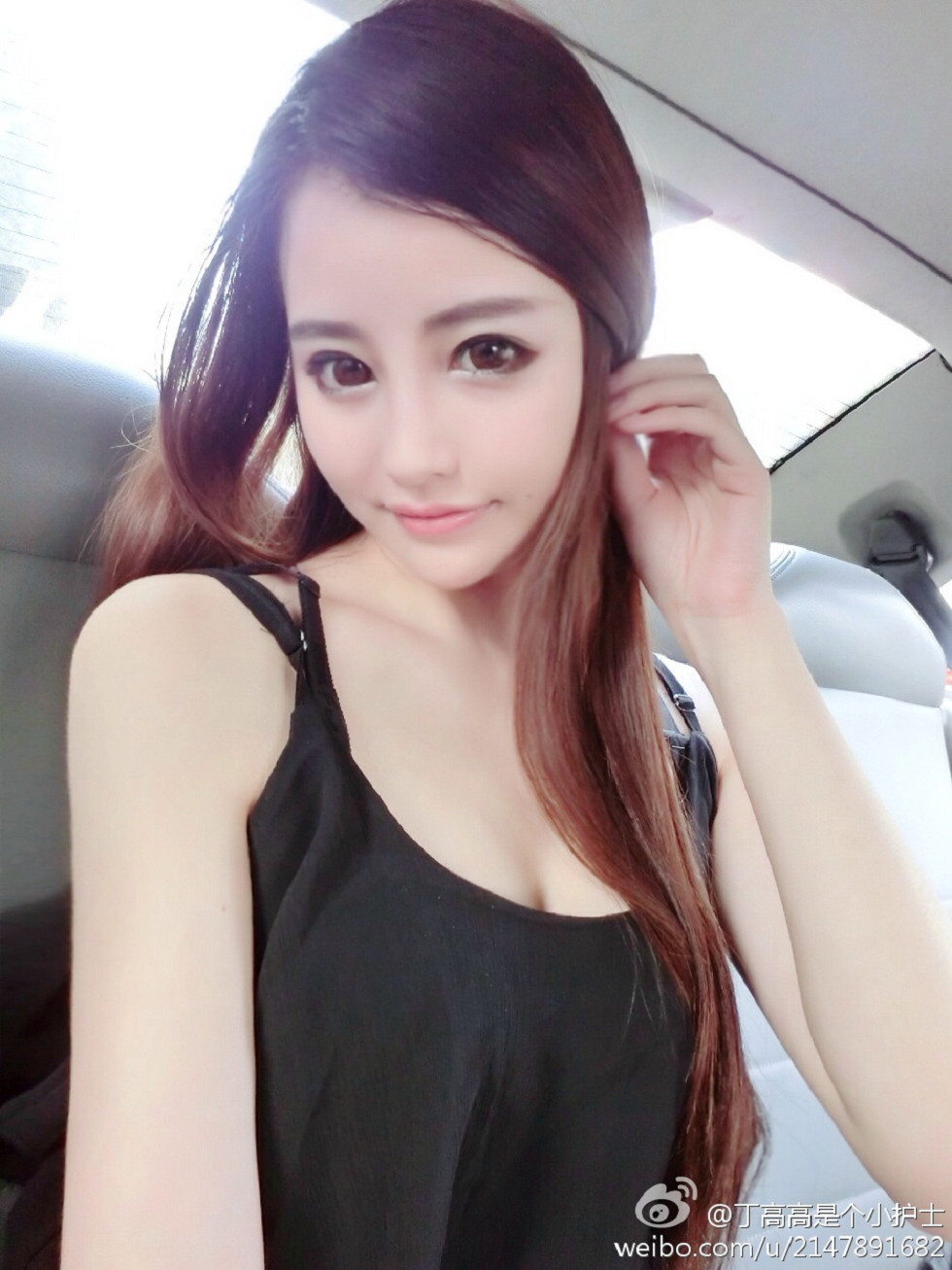 嫩模丁高高是个小护士性感自拍美图微博写真150P