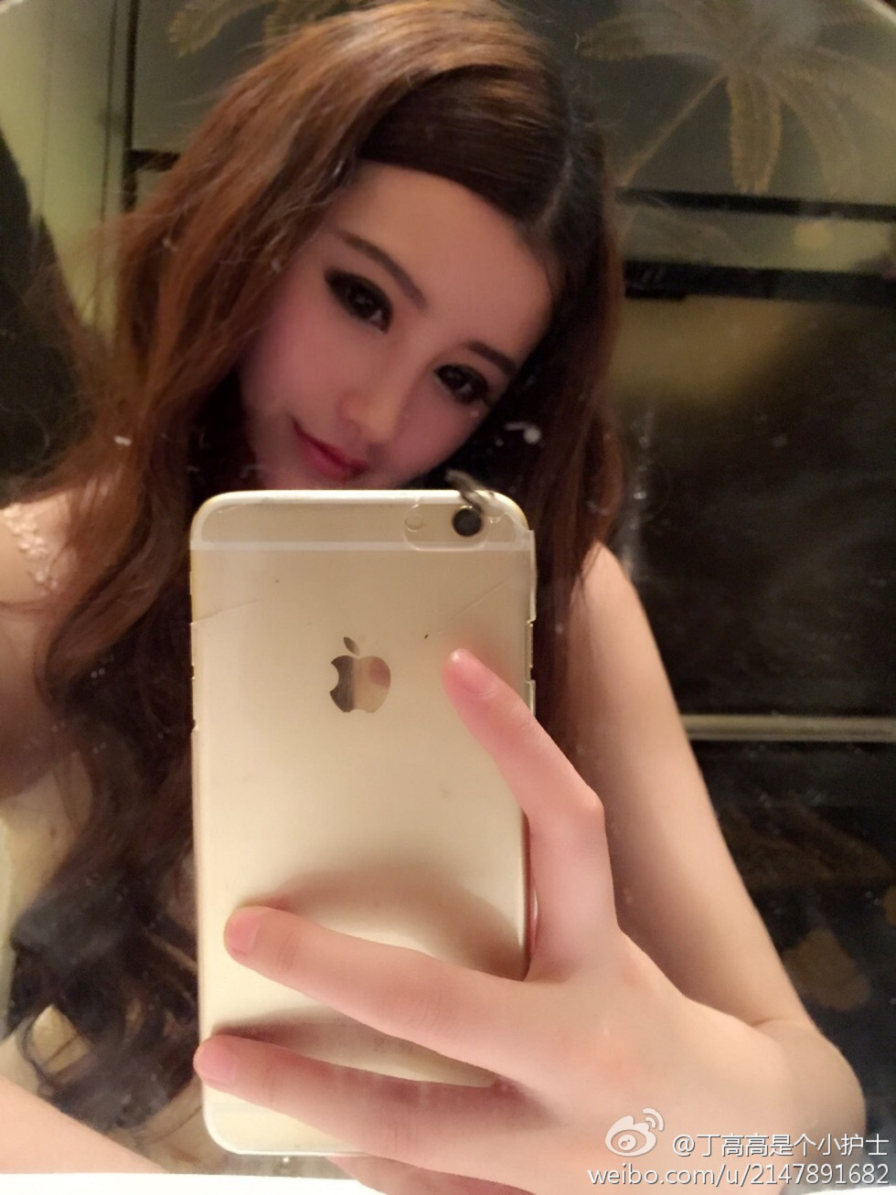 嫩模丁高高是个小护士性感自拍美图微博写真150P