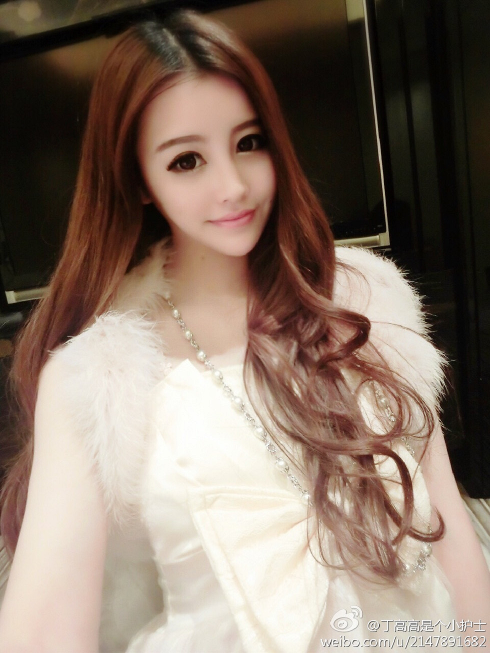 嫩模丁高高是个小护士性感自拍美图微博写真150P