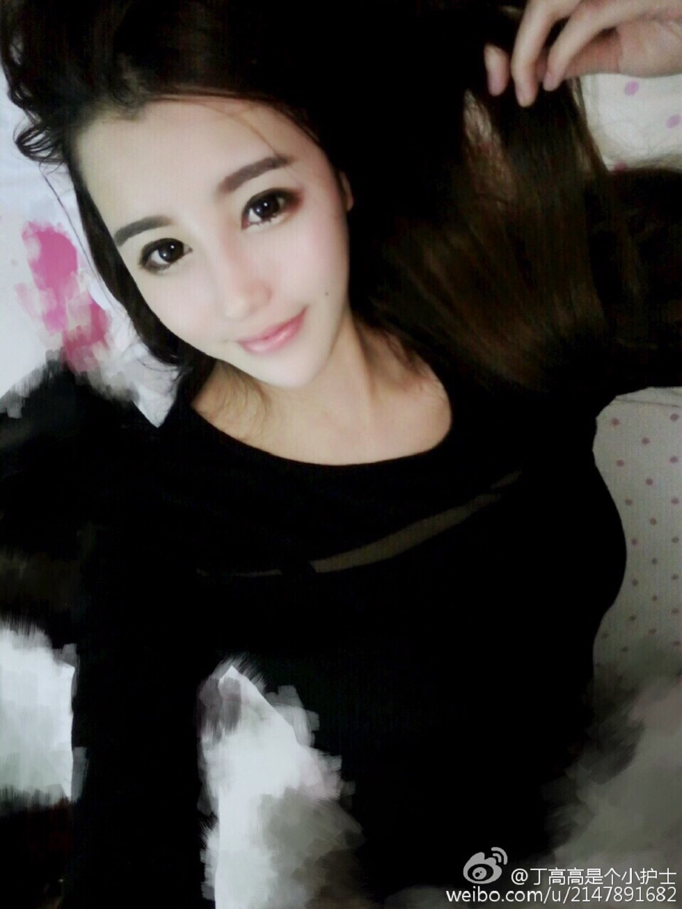 嫩模丁高高是个小护士性感自拍美图微博写真150P