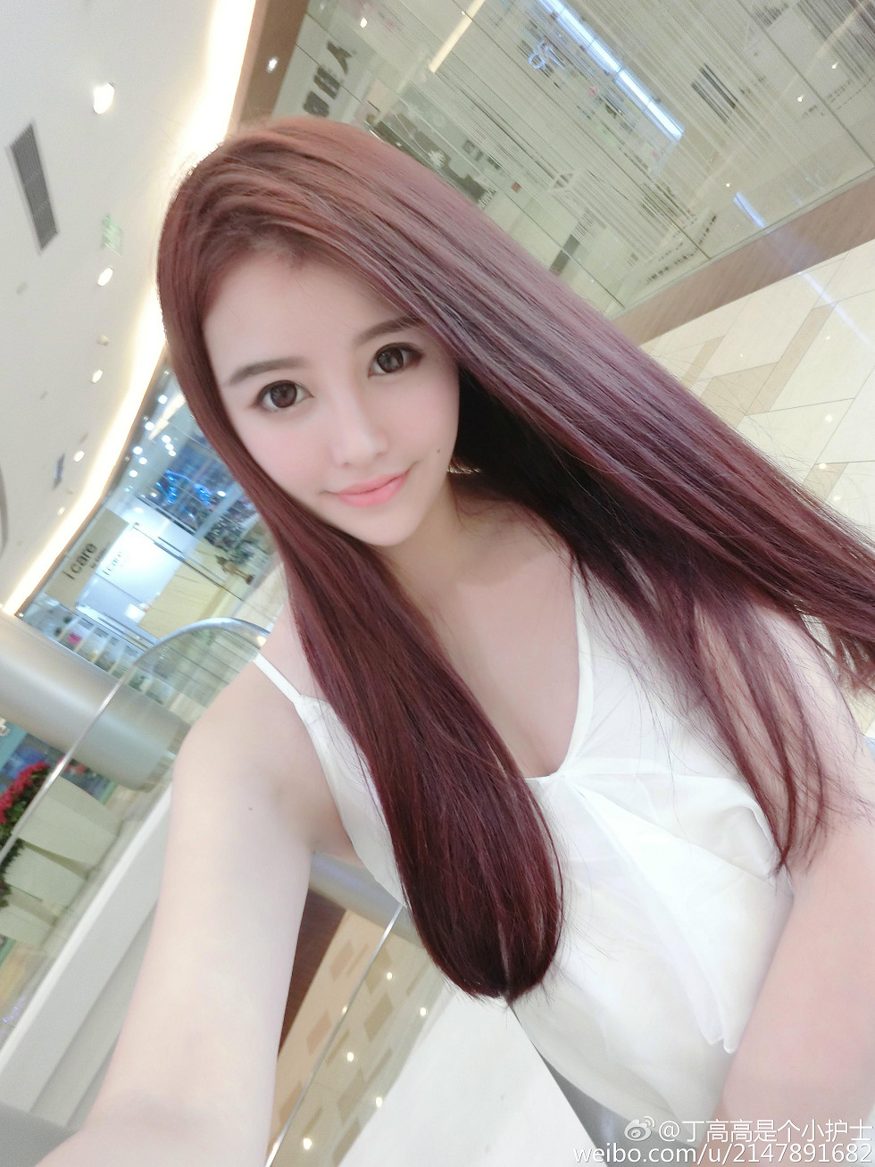 嫩模丁高高是个小护士性感自拍美图微博写真150P