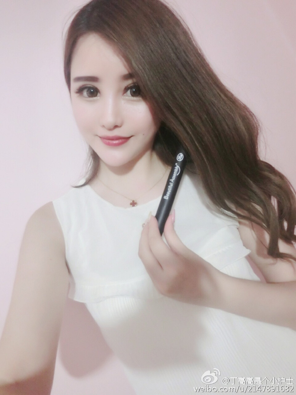 嫩模丁高高是个小护士性感自拍美图微博写真150P