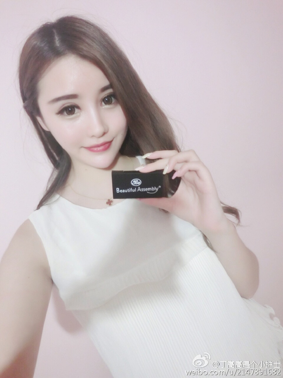 嫩模丁高高是个小护士性感自拍美图微博写真150P