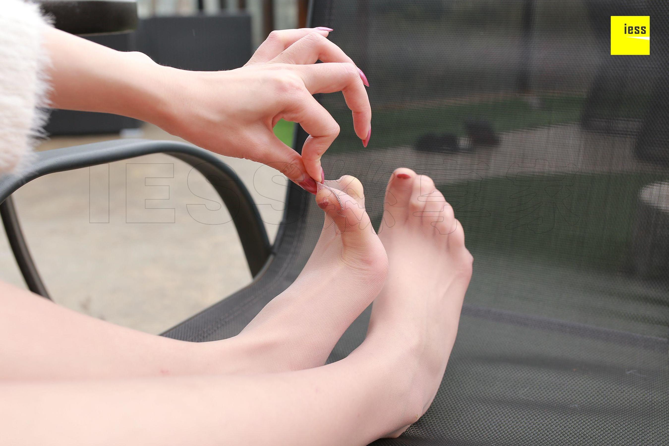 双双《御姐双双长腿杀》 [异思趣向IESS] 丝享家210 写真集