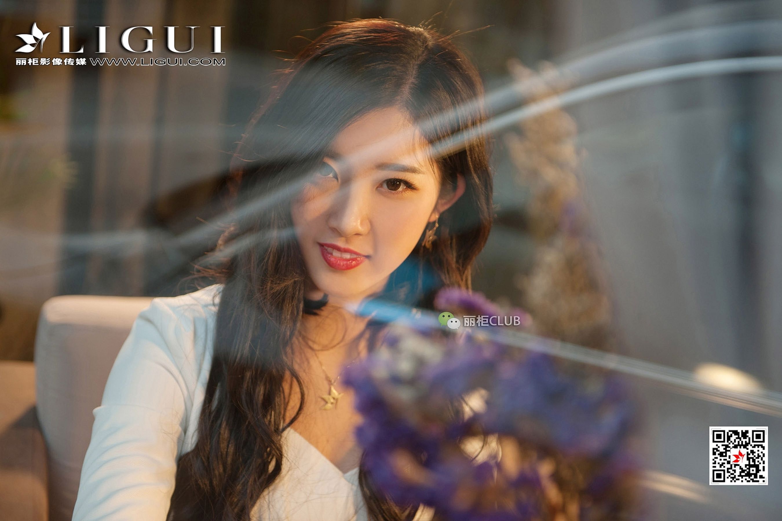 Mode 腿模筱筱《白领肉丝美腿》 [丽柜Ligui] 写真集
