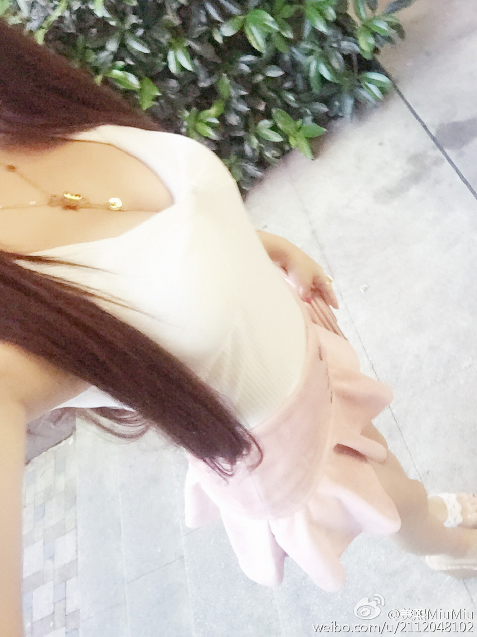 混血嫩模美熙MiuMiu完美身材火辣喷血大尺度微博写真456P