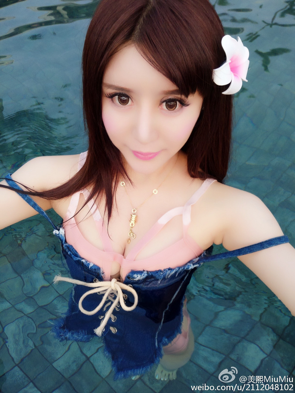 混血嫩模美熙MiuMiu完美身材火辣喷血大尺度微博写真456P