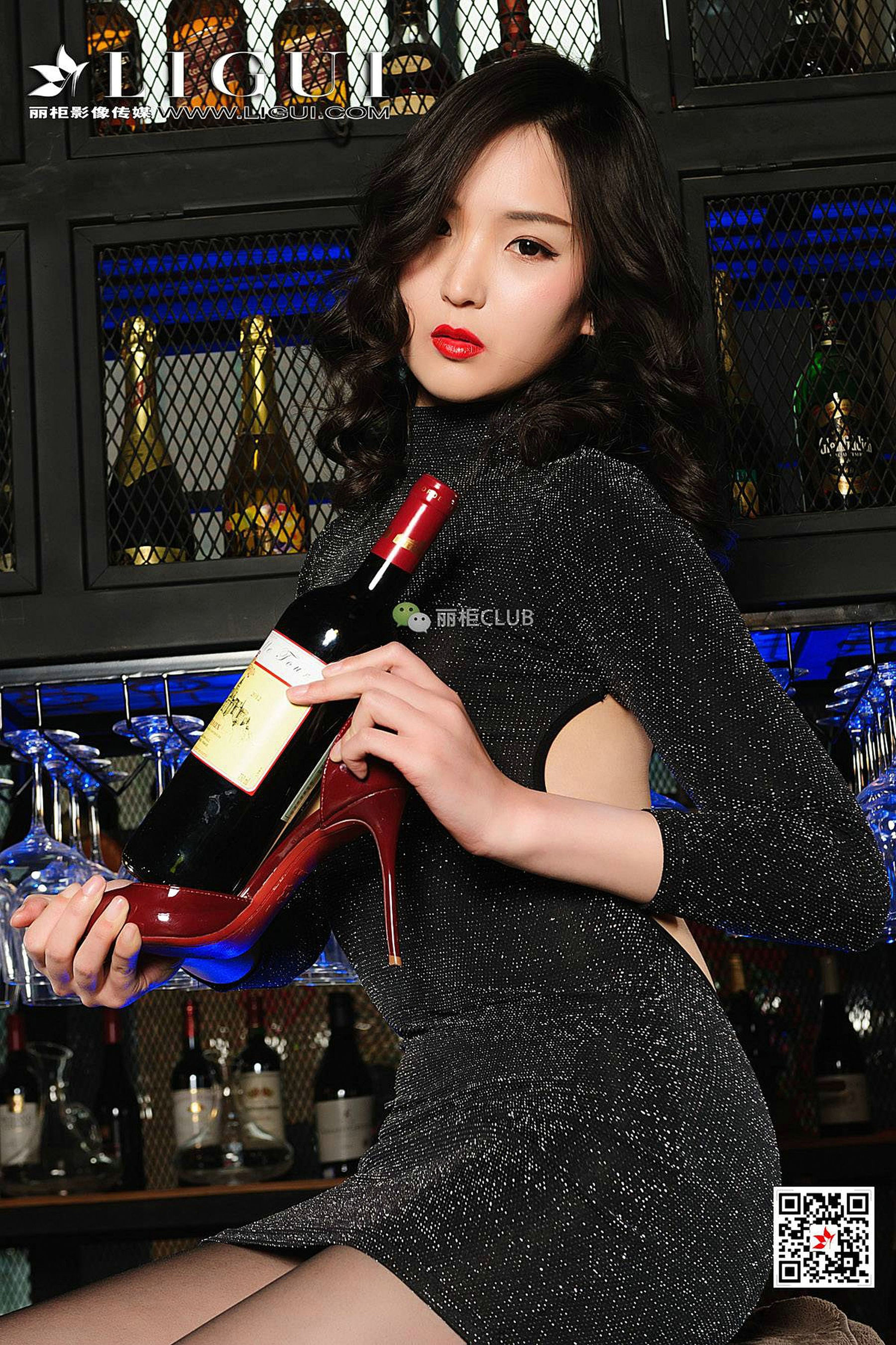 腿模小戈《夜店黑丝女郎》 [丽柜Ligui] 写真集