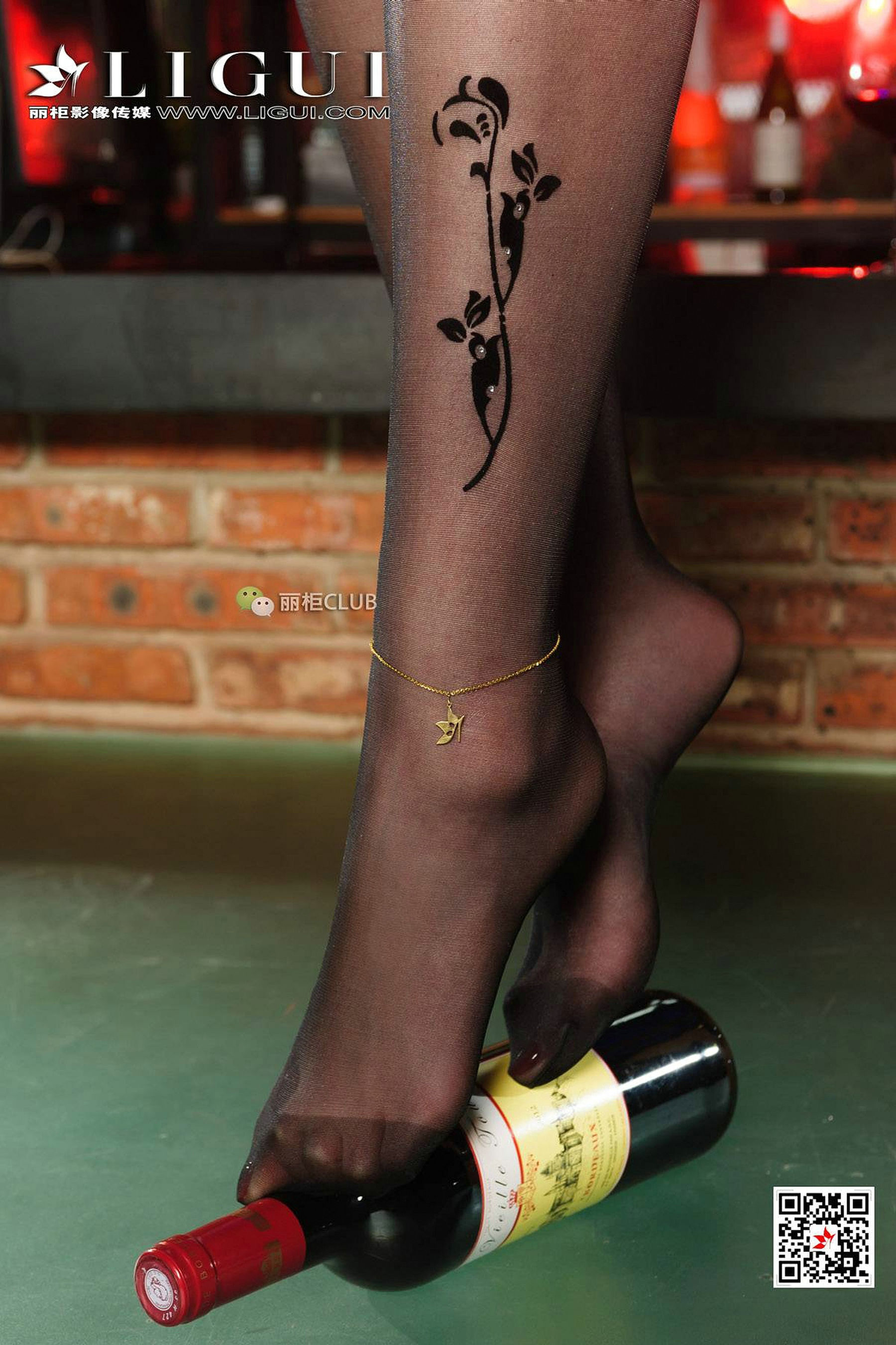 腿模小戈《夜店黑丝女郎》 [丽柜Ligui] 写真集
