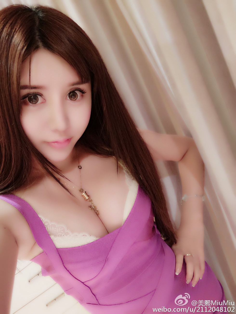 混血嫩模美熙MiuMiu完美身材火辣喷血大尺度微博写真456P