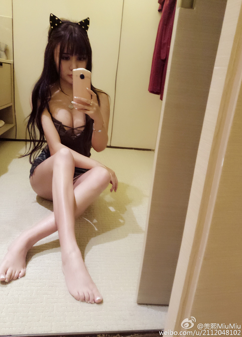 混血嫩模美熙MiuMiu完美身材火辣喷血大尺度微博写真456P