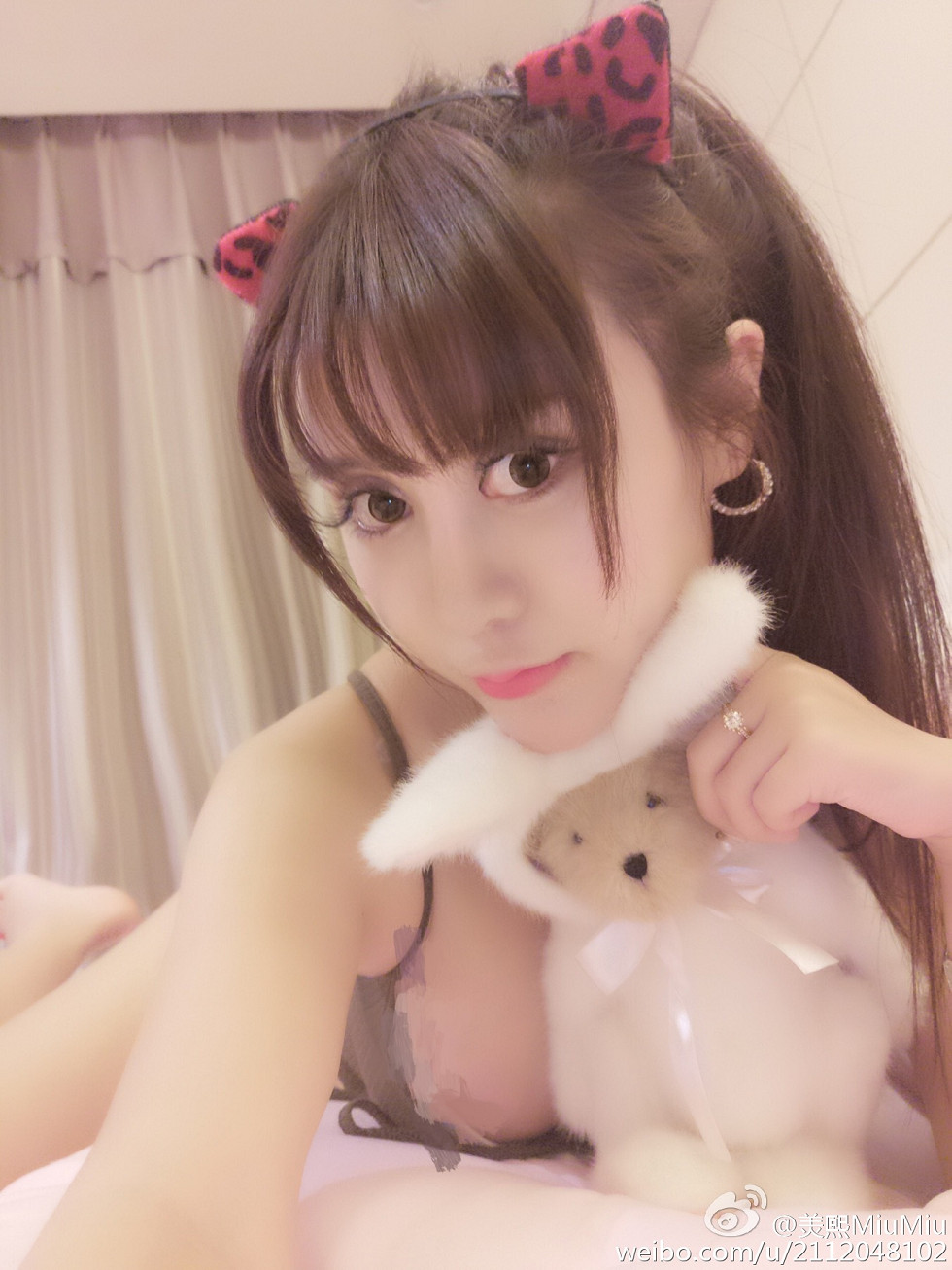 混血嫩模美熙MiuMiu完美身材火辣喷血大尺度微博写真456P