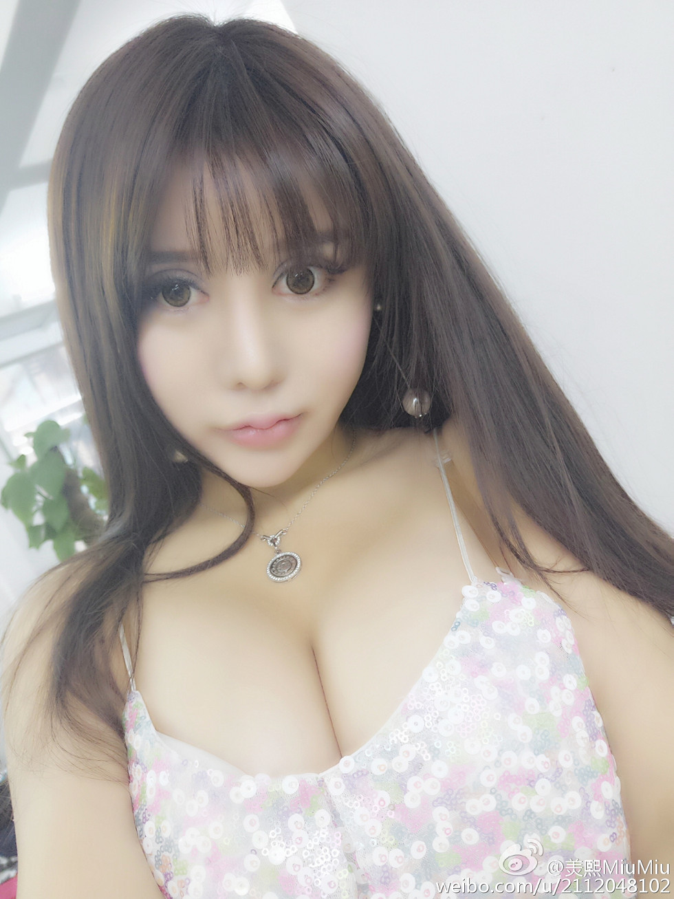 混血嫩模美熙MiuMiu完美身材火辣喷血大尺度微博写真456P