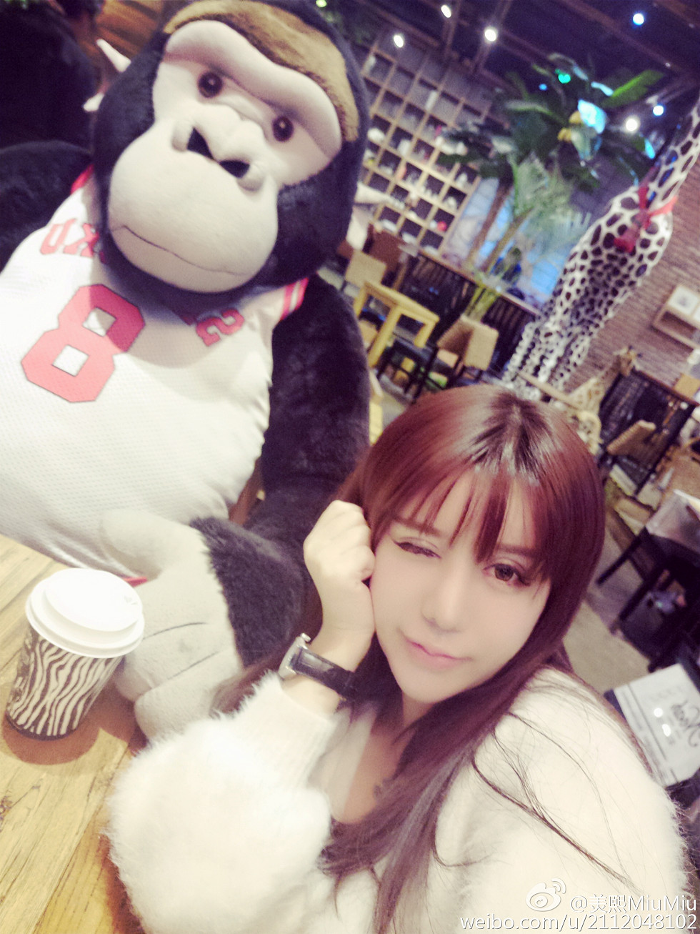 混血嫩模美熙MiuMiu完美身材火辣喷血大尺度微博写真456P