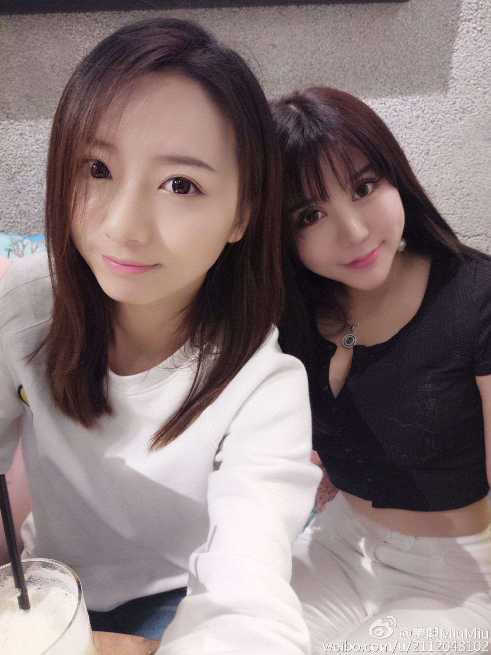 混血嫩模美熙MiuMiu完美身材火辣喷血大尺度微博写真456P