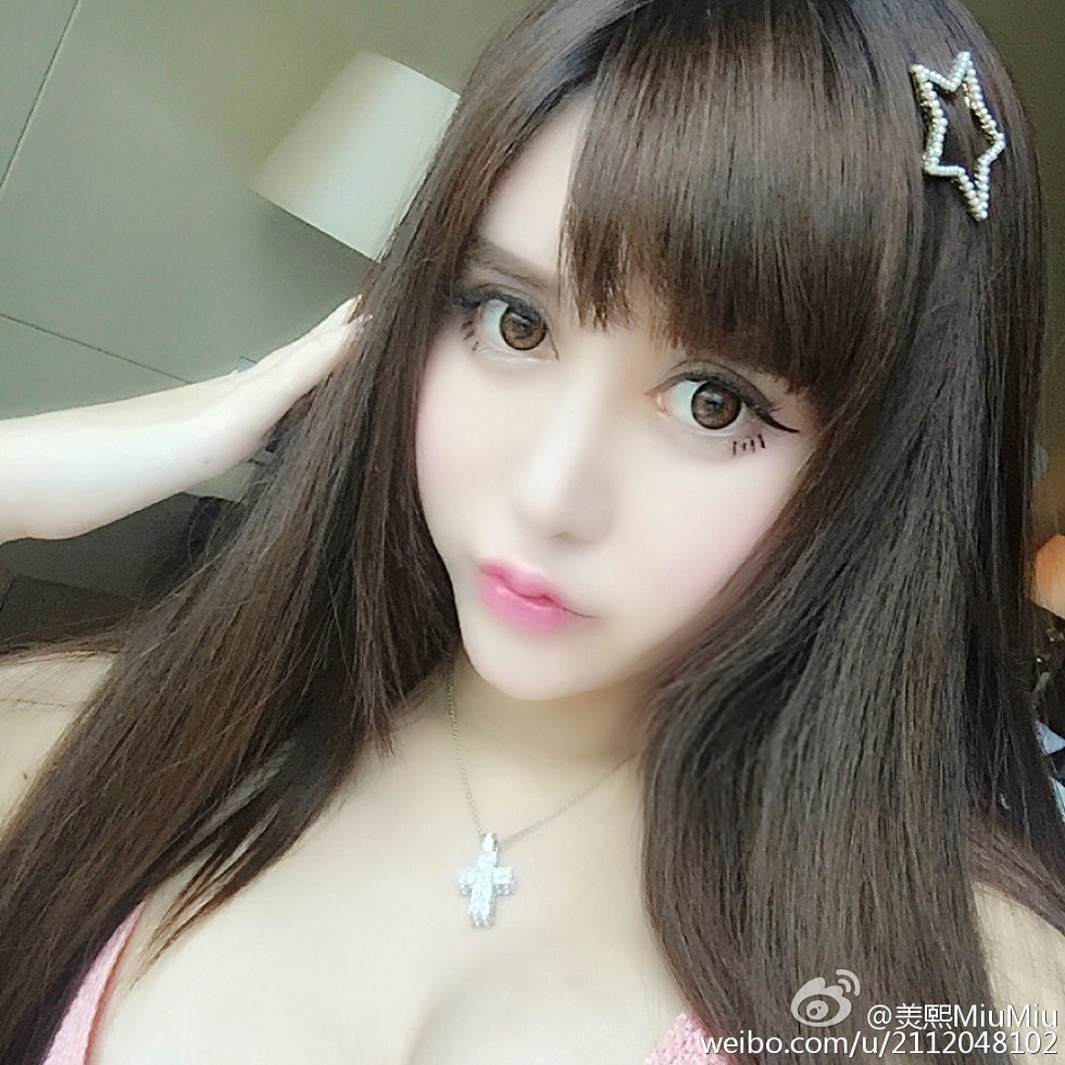 混血嫩模美熙MiuMiu完美身材火辣喷血大尺度微博写真456P