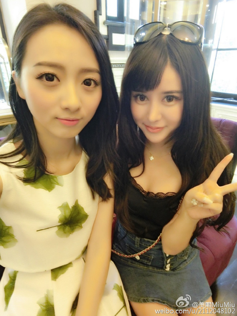 混血嫩模美熙MiuMiu完美身材火辣喷血大尺度微博写真456P