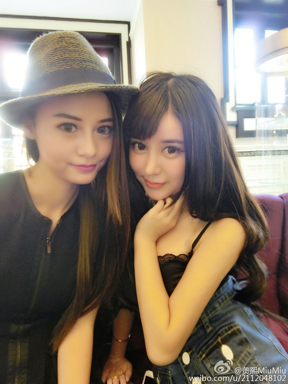 混血嫩模美熙MiuMiu完美身材火辣喷血大尺度微博写真456P