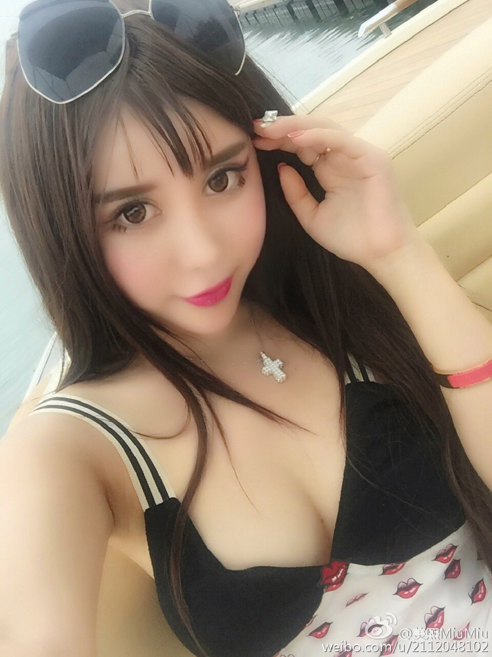 混血嫩模美熙MiuMiu完美身材火辣喷血大尺度微博写真456P