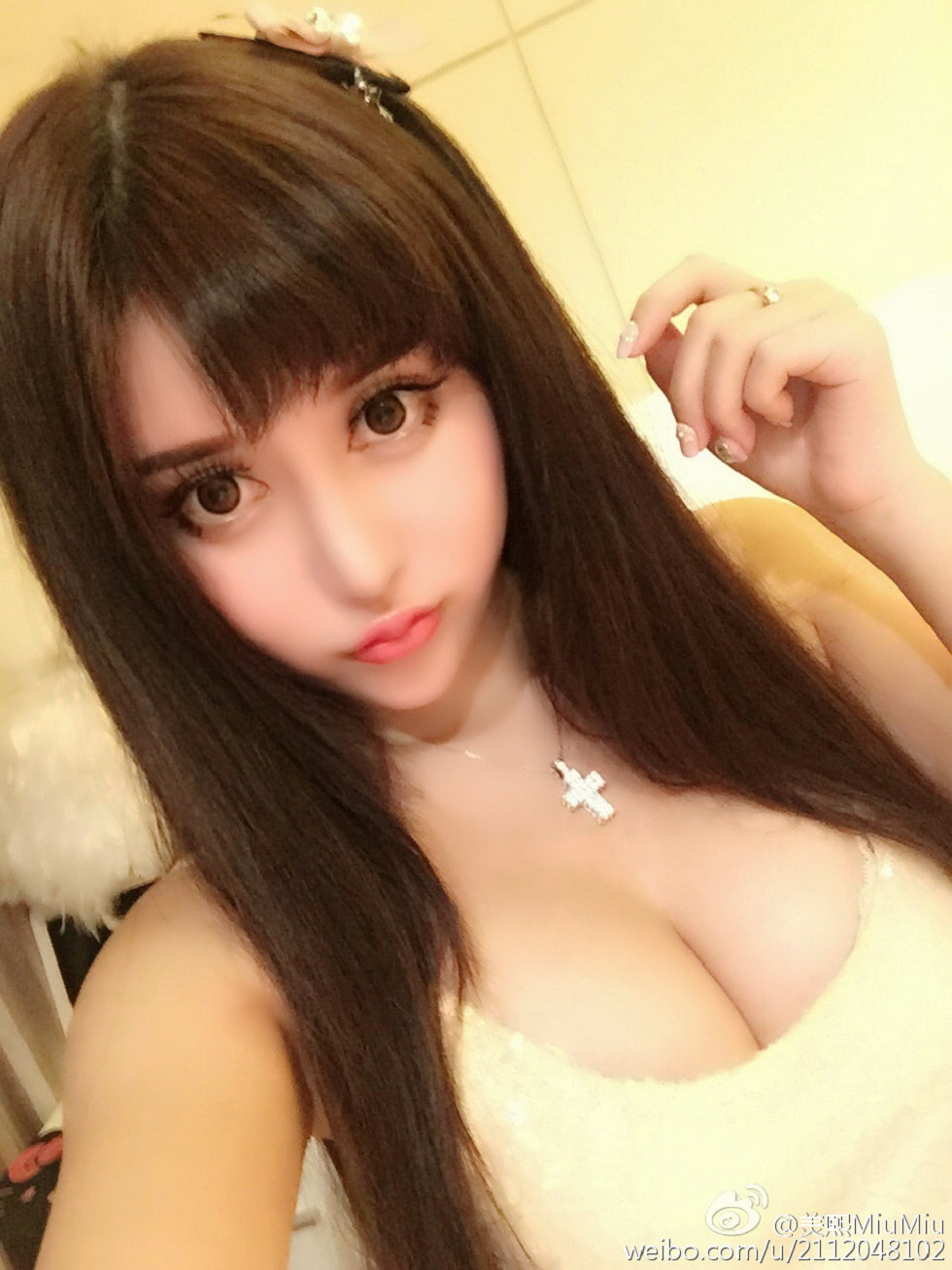 混血嫩模美熙MiuMiu完美身材火辣喷血大尺度微博写真456P