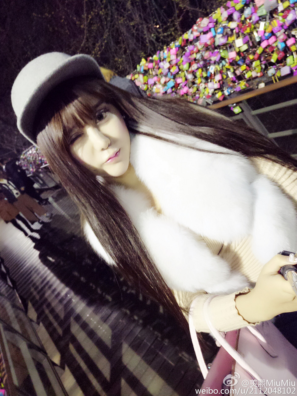 混血嫩模美熙MiuMiu完美身材火辣喷血大尺度微博写真456P