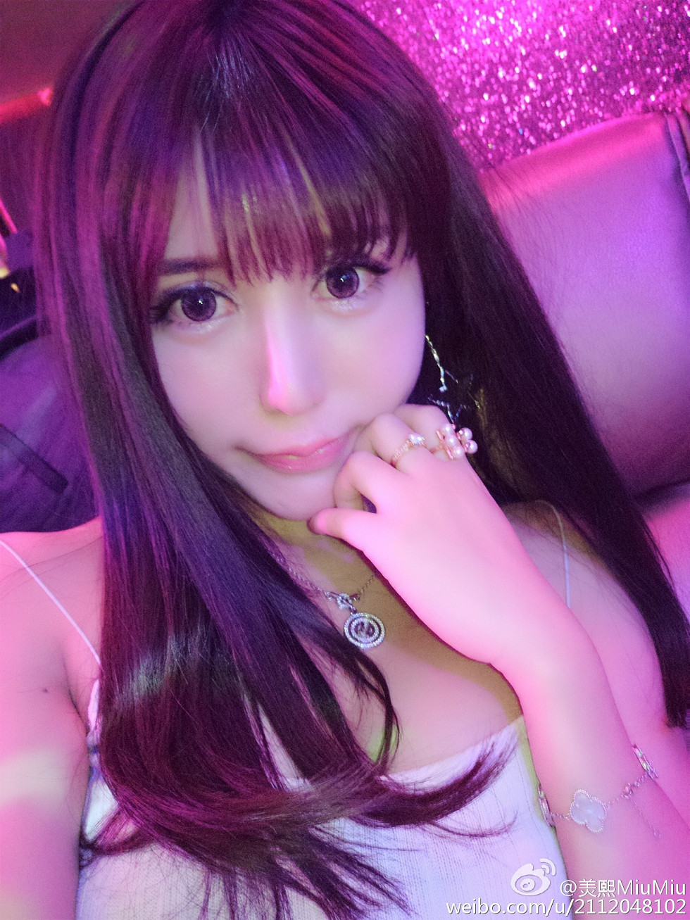 混血嫩模美熙MiuMiu完美身材火辣喷血大尺度微博写真456P