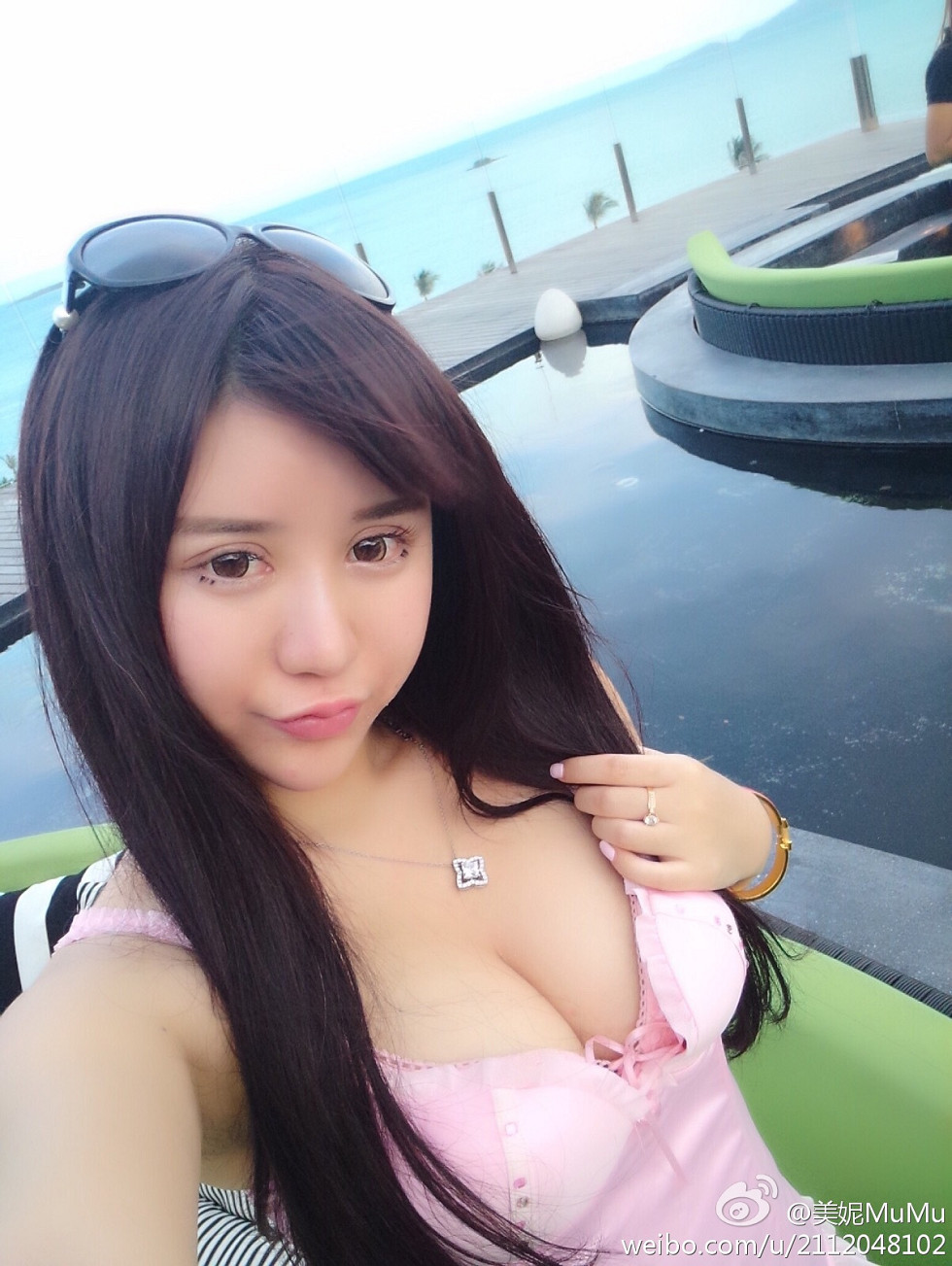 混血嫩模美熙MiuMiu完美身材火辣喷血大尺度微博写真456P