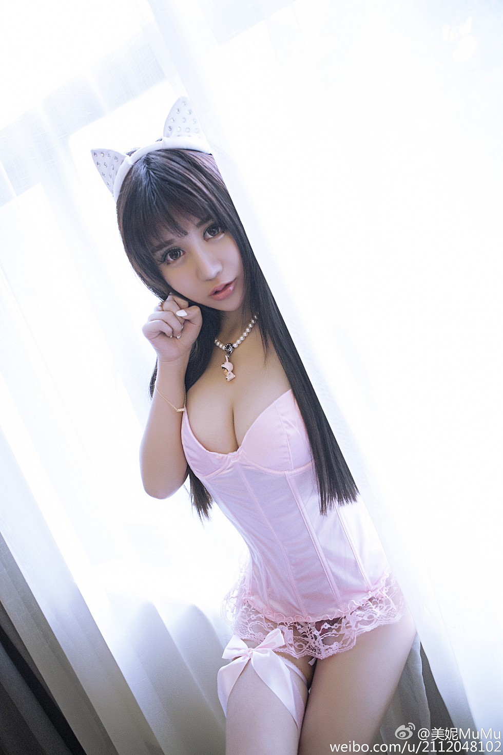 混血嫩模美熙MiuMiu完美身材火辣喷血大尺度微博写真456P