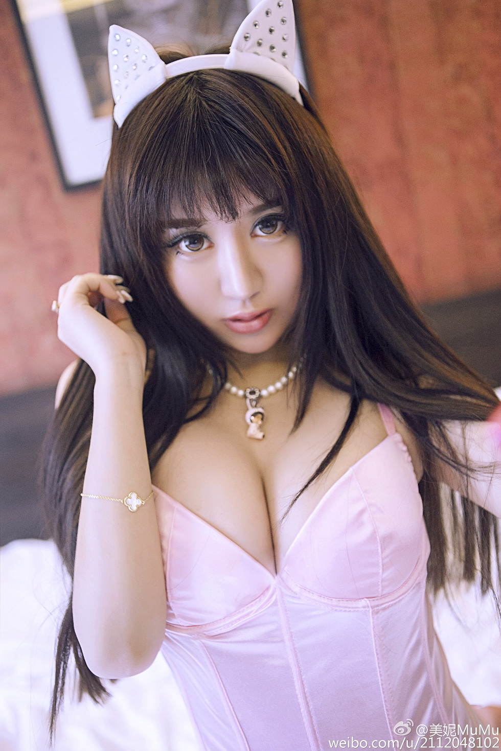 混血嫩模美熙MiuMiu完美身材火辣喷血大尺度微博写真456P