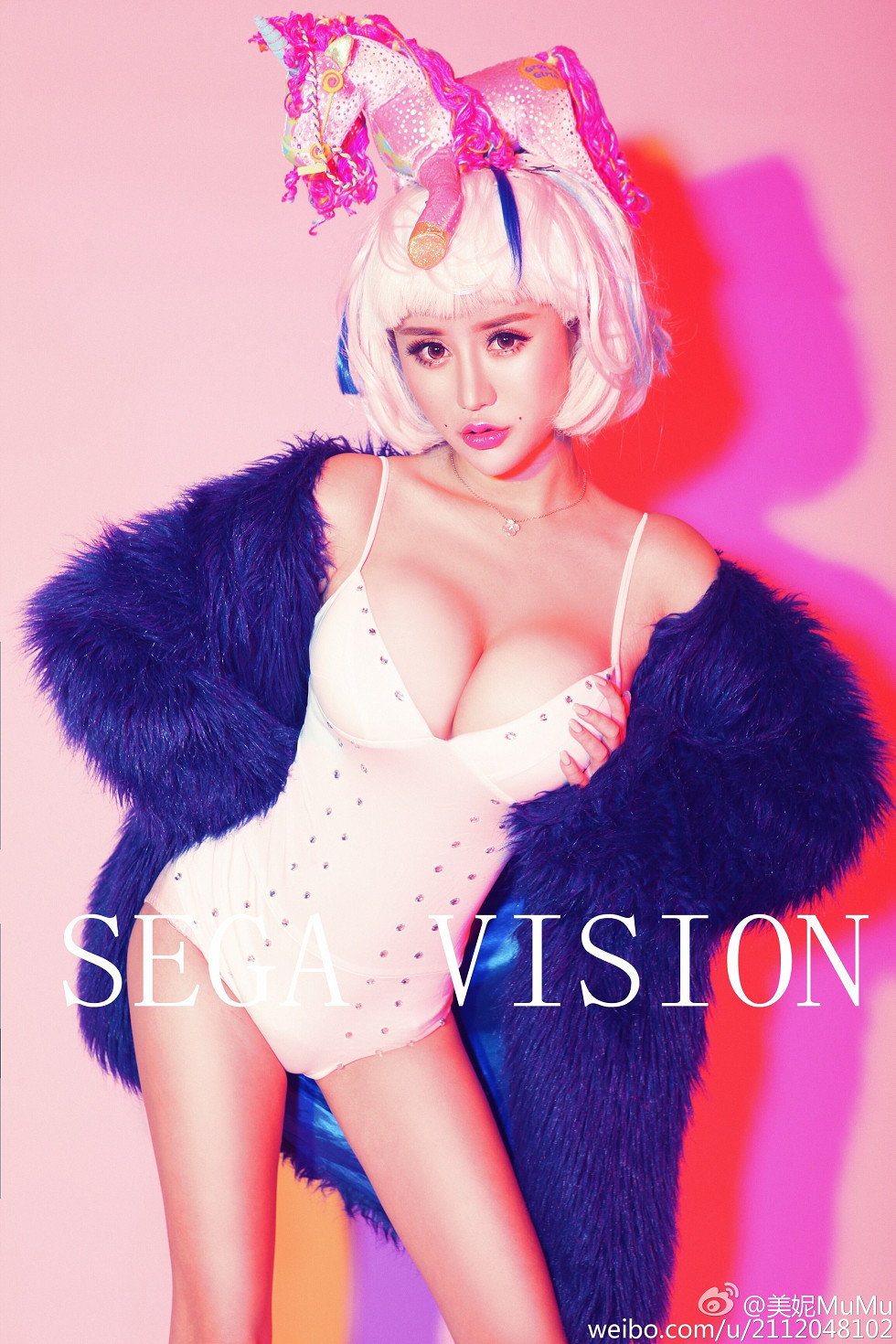 混血嫩模美熙MiuMiu完美身材火辣喷血大尺度微博写真456P