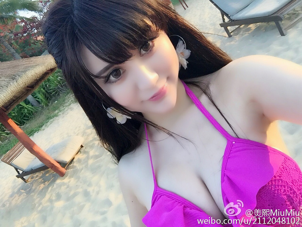 混血嫩模美熙MiuMiu完美身材火辣喷血大尺度微博写真456P