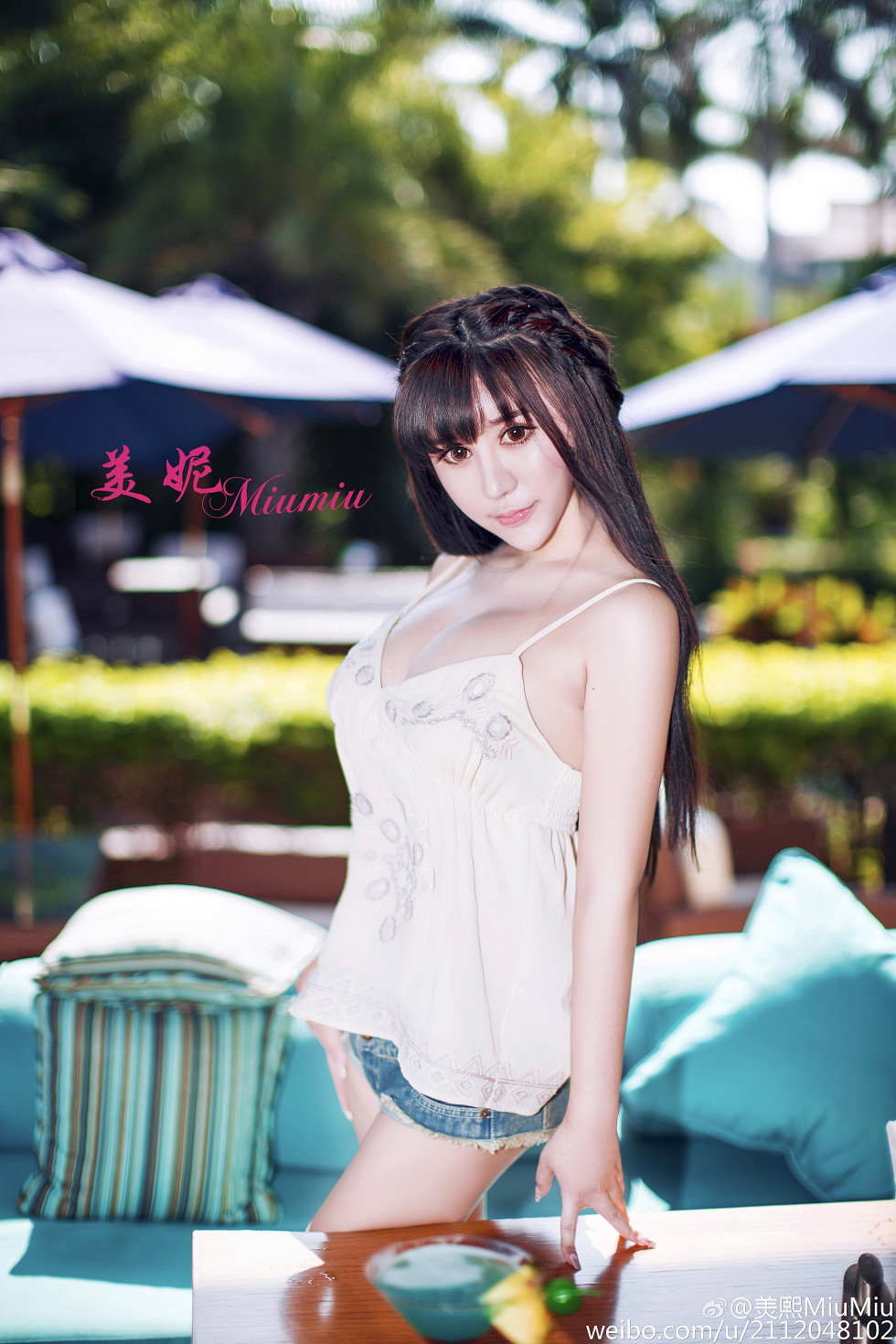 混血嫩模美熙MiuMiu完美身材火辣喷血大尺度微博写真456P