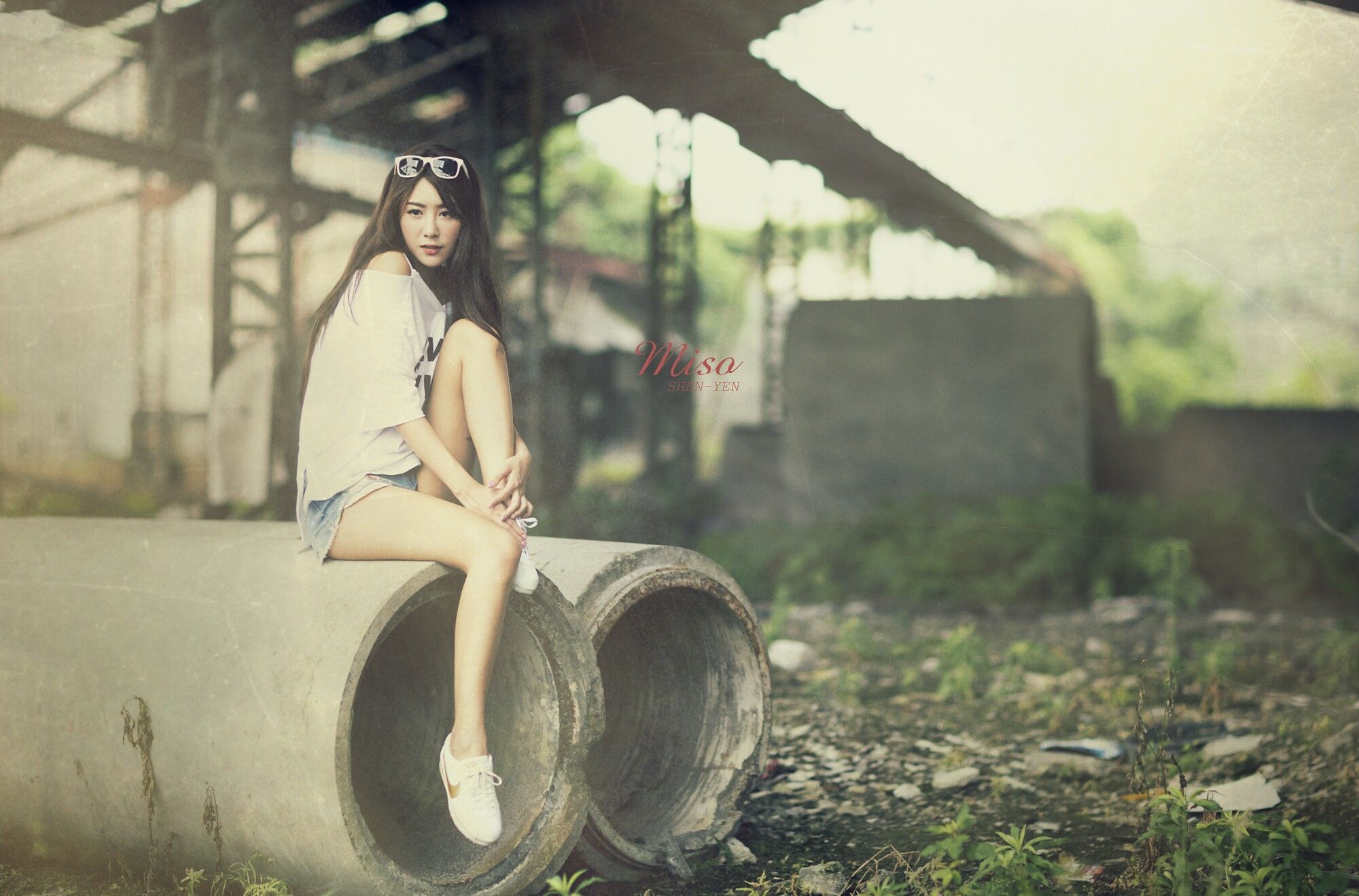 [台湾正妹] 邱艾比Abbie 黑丝OL内衣赏 写真集