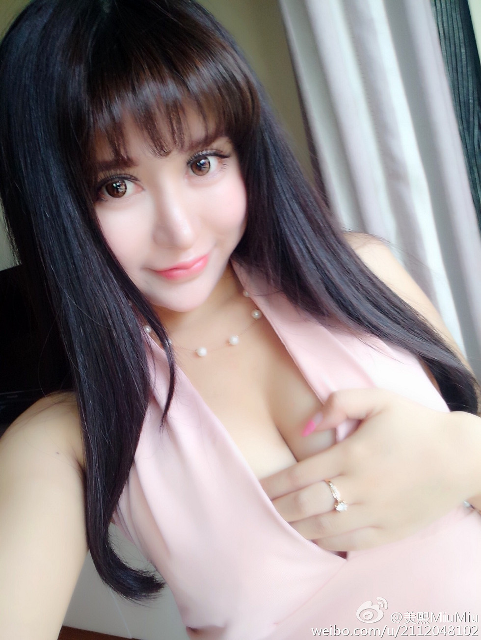 混血嫩模美熙MiuMiu完美身材火辣喷血大尺度微博写真456P