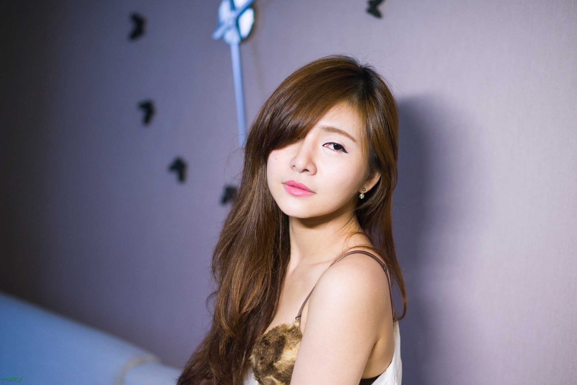 [台湾正妹] 邱艾比Abbie 黑丝OL内衣赏 写真集