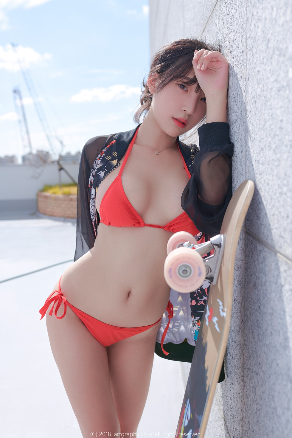 韩国人气模特姜仁卿户外红色比基尼+私房真空露背毛衣惹火诱惑写真49P