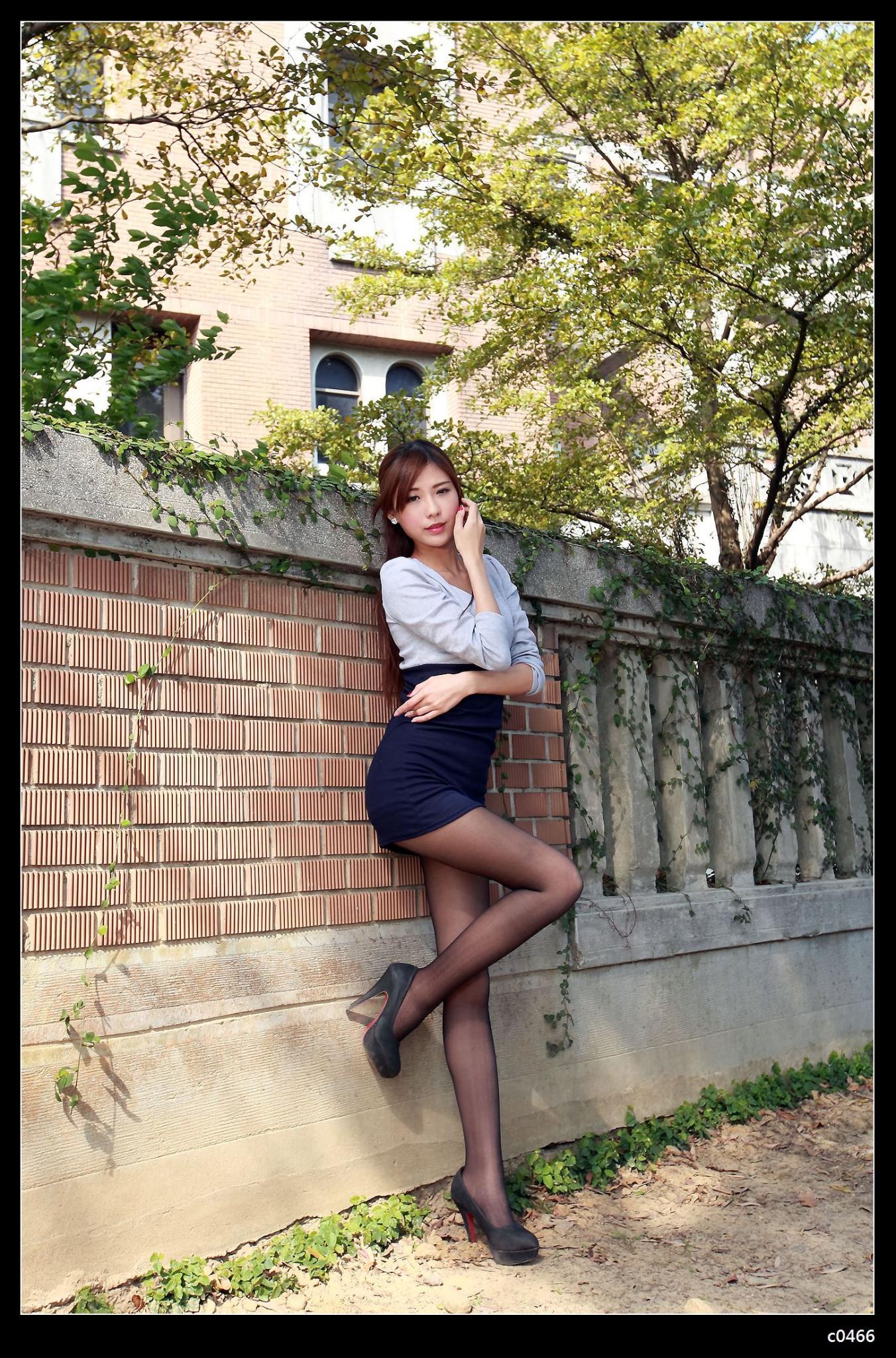 [台湾正妹] Agant小静 NTU外拍黑丝赏 写真集