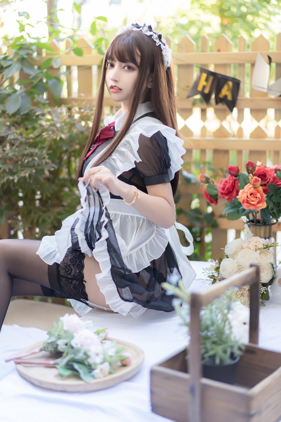 黑色薄纱女仆装妹子私房黑色内衣配白色蕾丝内裤惹火诱惑写真49P