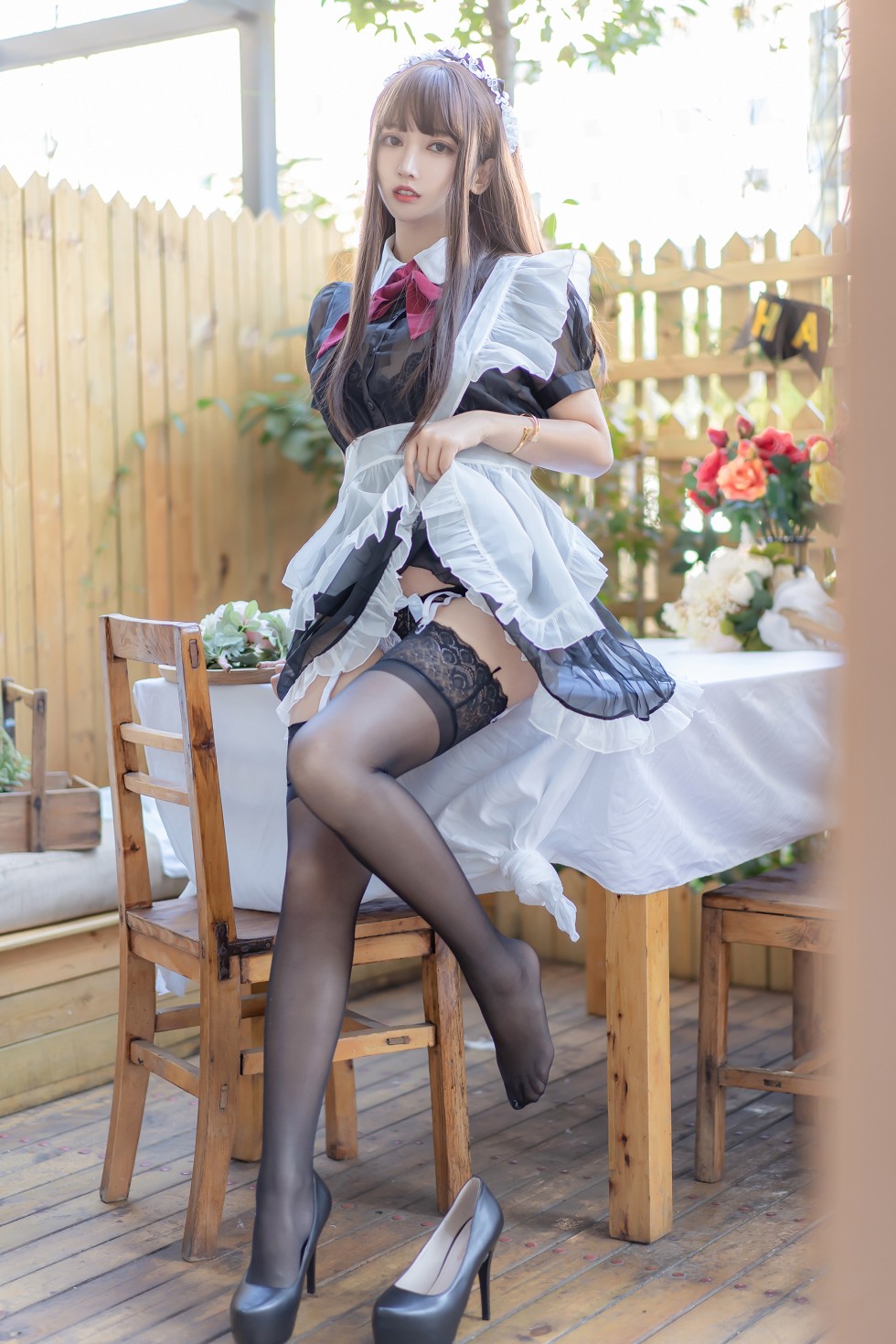 黑色薄纱女仆装妹子私房黑色内衣配白色蕾丝内裤惹火诱惑写真49P