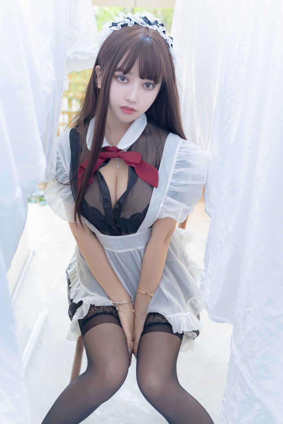 黑色薄纱女仆装妹子私房黑色内衣配白色蕾丝内裤惹火诱惑写真49P